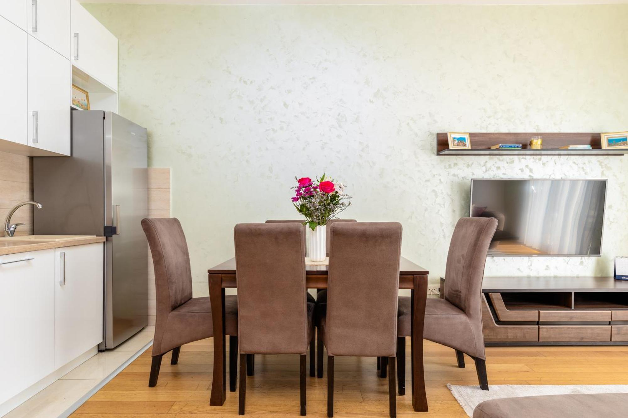 Apart Hotel M S Katunjanin แฮร์เซ็ก-โนวี ภายนอก รูปภาพ