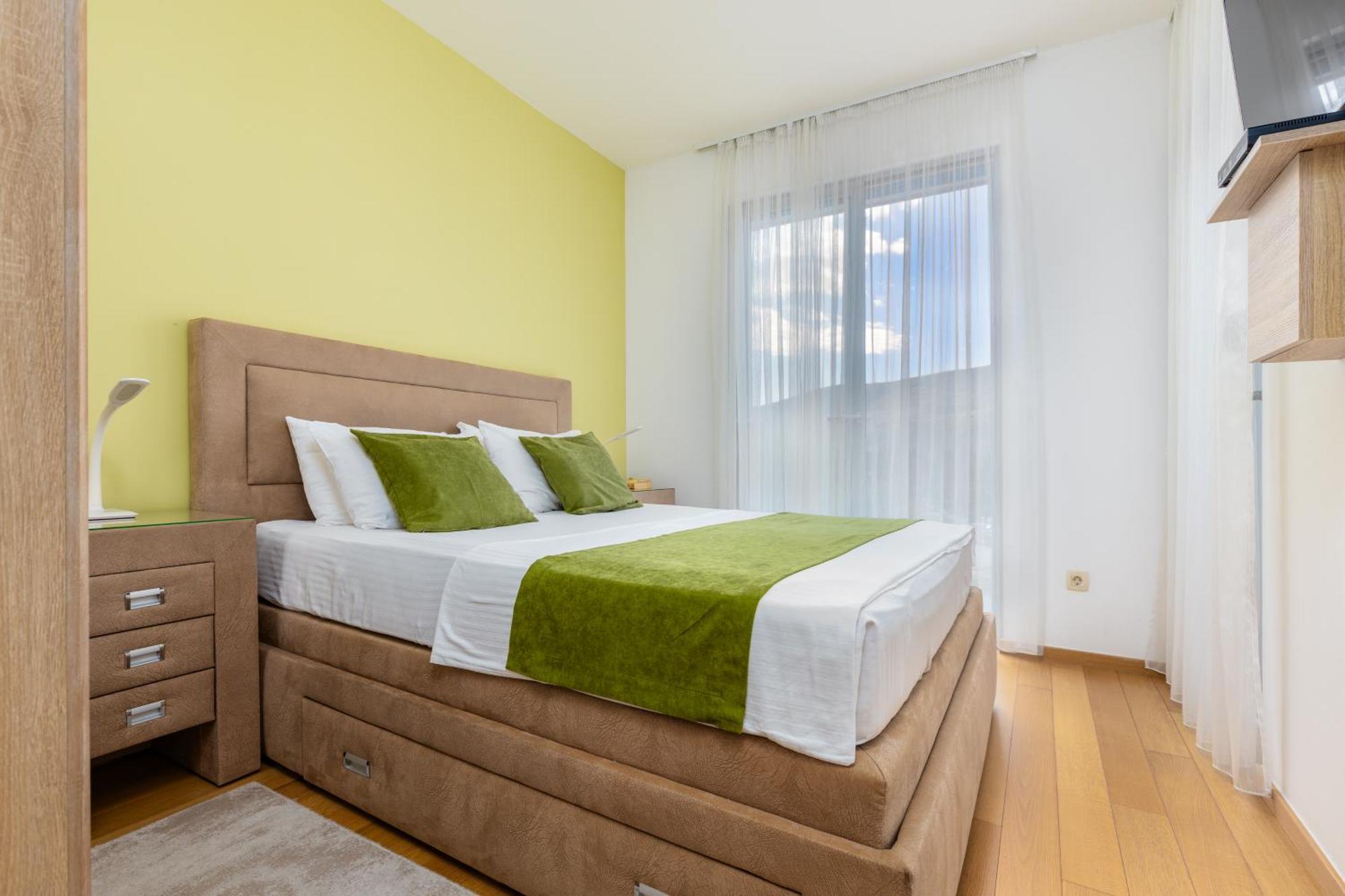 Apart Hotel M S Katunjanin แฮร์เซ็ก-โนวี ภายนอก รูปภาพ
