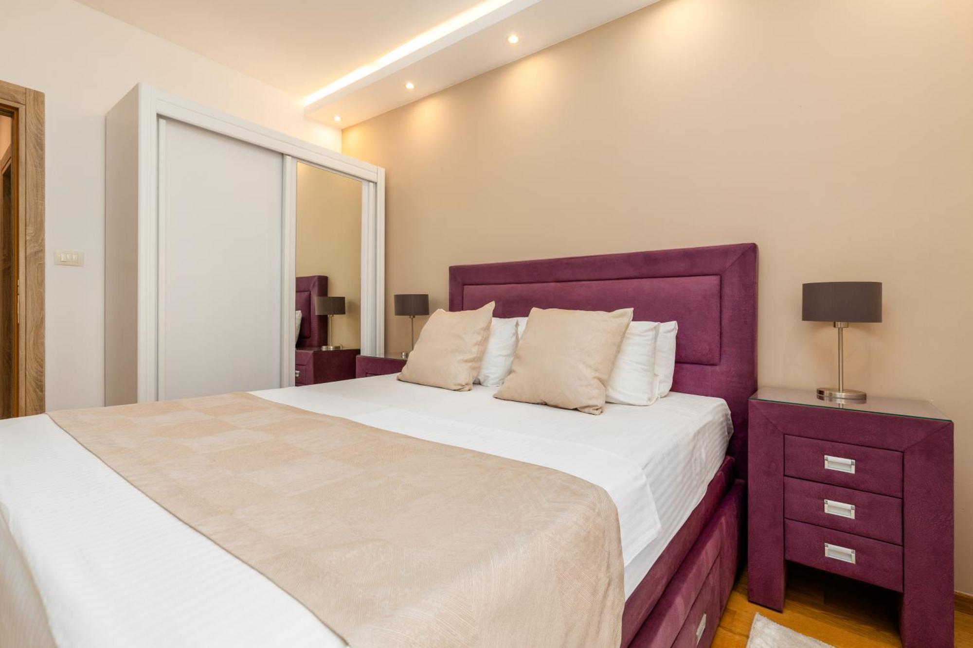 Apart Hotel M S Katunjanin แฮร์เซ็ก-โนวี ภายนอก รูปภาพ