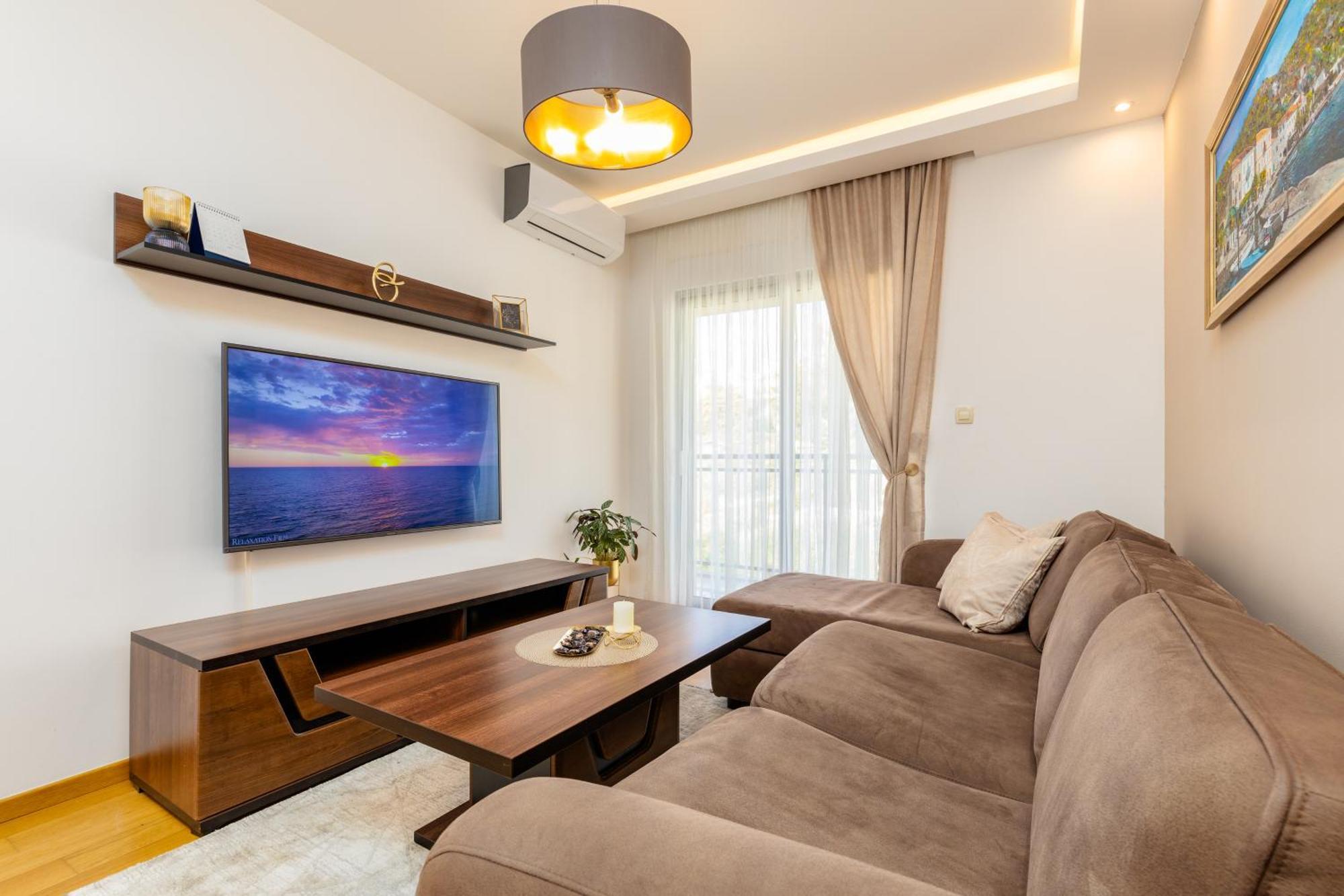 Apart Hotel M S Katunjanin แฮร์เซ็ก-โนวี ภายนอก รูปภาพ