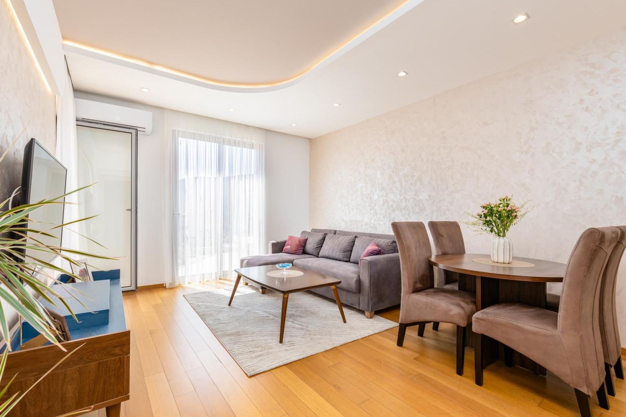 Apart Hotel M S Katunjanin แฮร์เซ็ก-โนวี ภายนอก รูปภาพ
