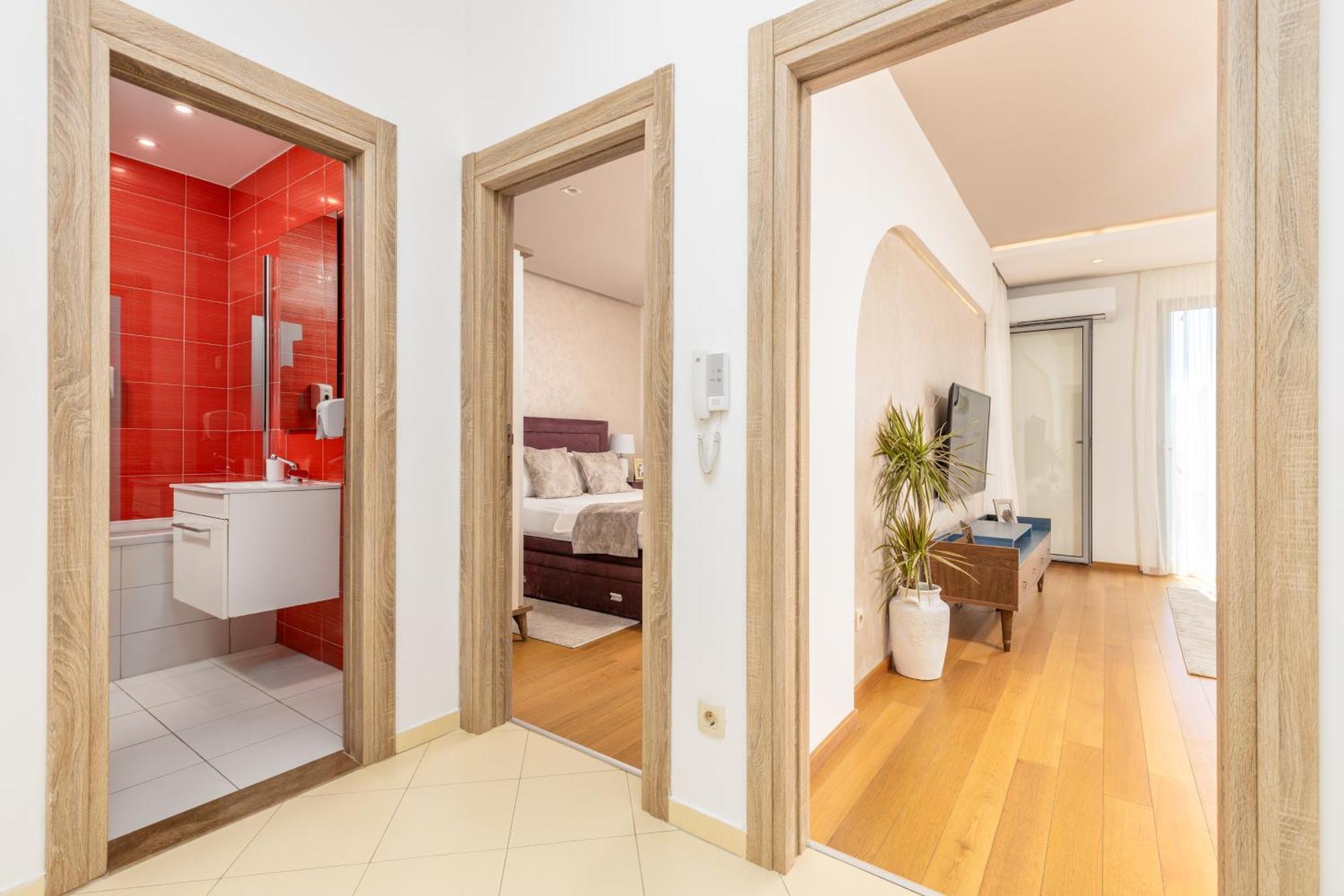 Apart Hotel M S Katunjanin แฮร์เซ็ก-โนวี ภายนอก รูปภาพ